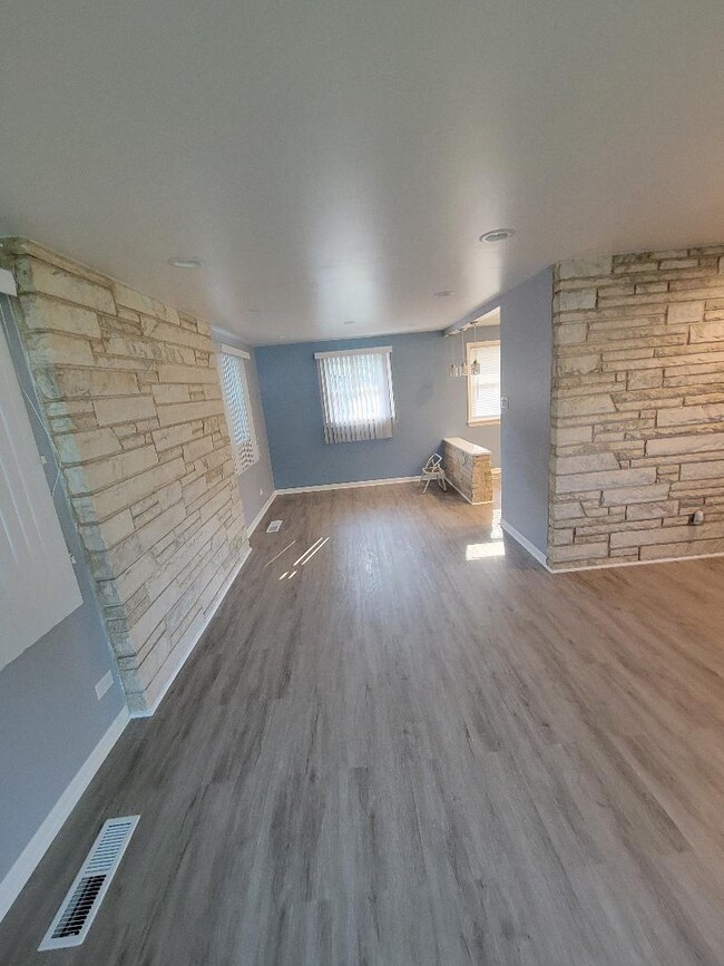 18911 John Ave, Country Club Hills, IL 60478 - photo 4