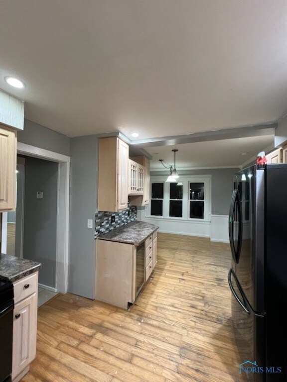 1208 Washington Ave, Findlay, OH 45840 - photo 7