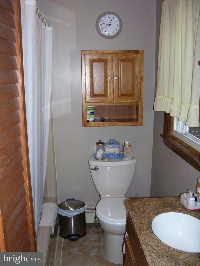 123 Elm St, Pottstown, PA 19464 - photo 5