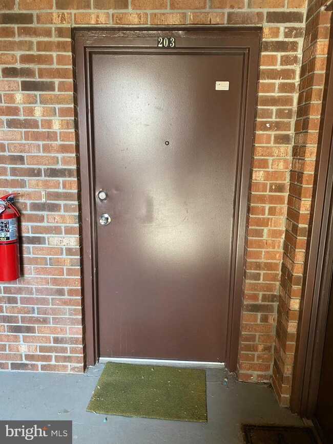 200 Chesterfield Ln unit 203, Stafford, VA 22556 - photo 3