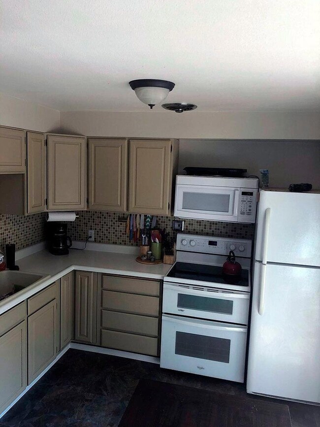 1917 Siskiyou St, Klamath Falls, OR 97601 - photo 6