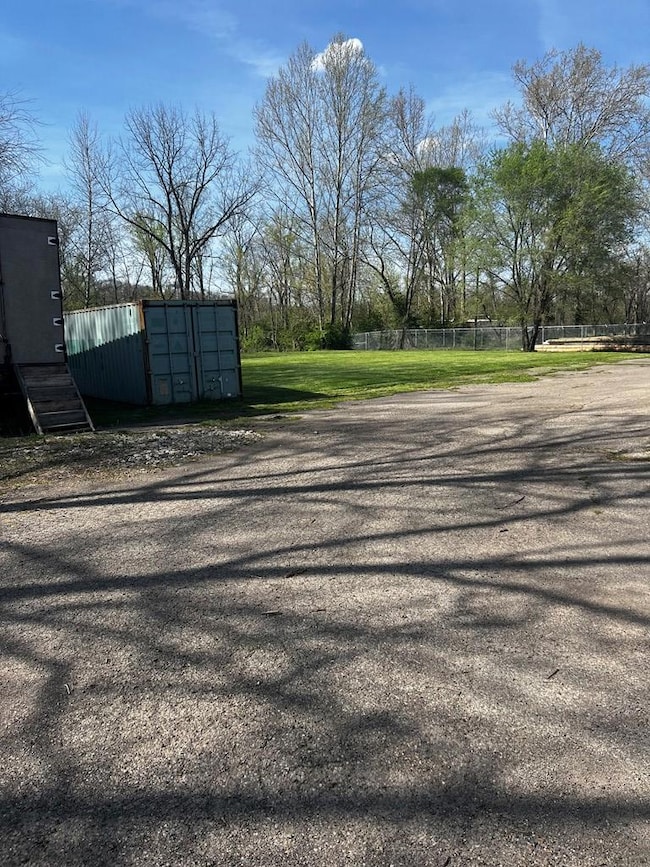 650 E 2nd St, Waverly, OH 45690 - photo 6