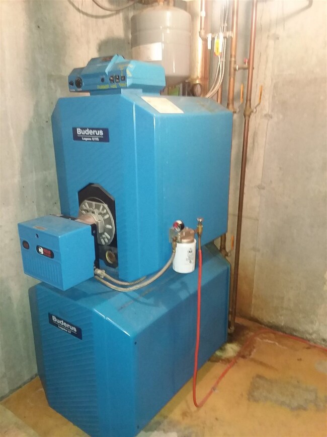 420 Calavant Hill Rd, Charlestown, NH 03603 - photo 3