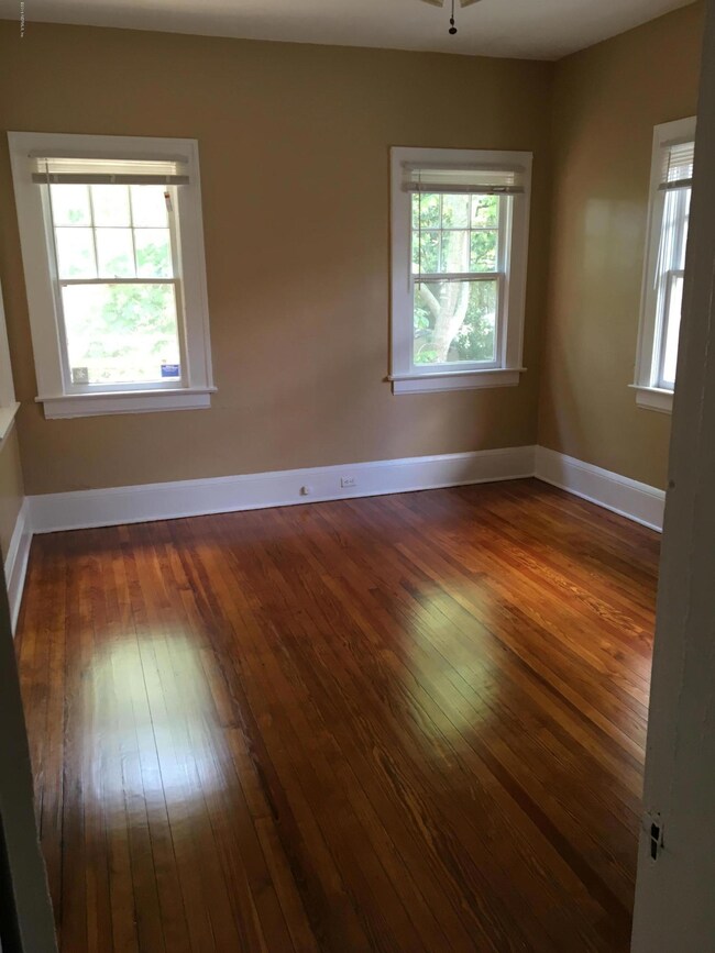 1252 Donald St, Jacksonville, FL 32205 - photo 2