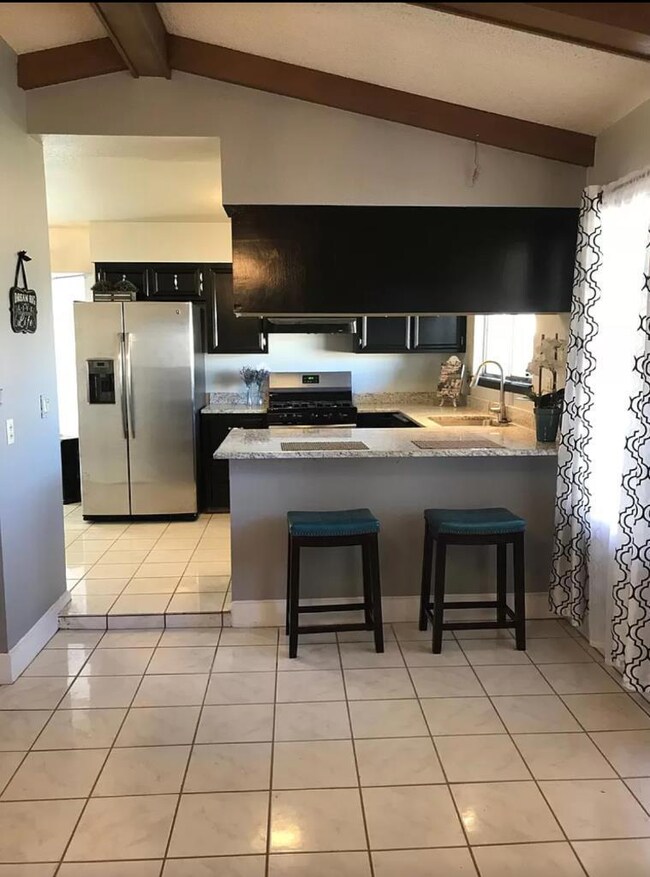 15323 Mineral Ct, Horizon City, TX 79928 - photo 4