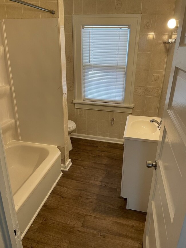 24 Philippa Ave unit 2, Waukegan, IL 60085 - photo 6