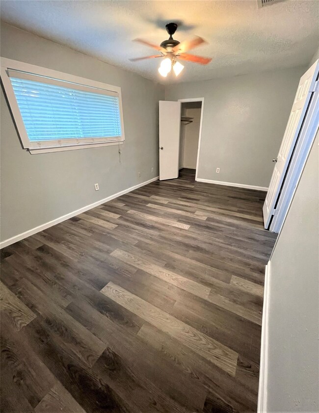 2607 Foxview Dr, Spring, TX 77386 - photo 6