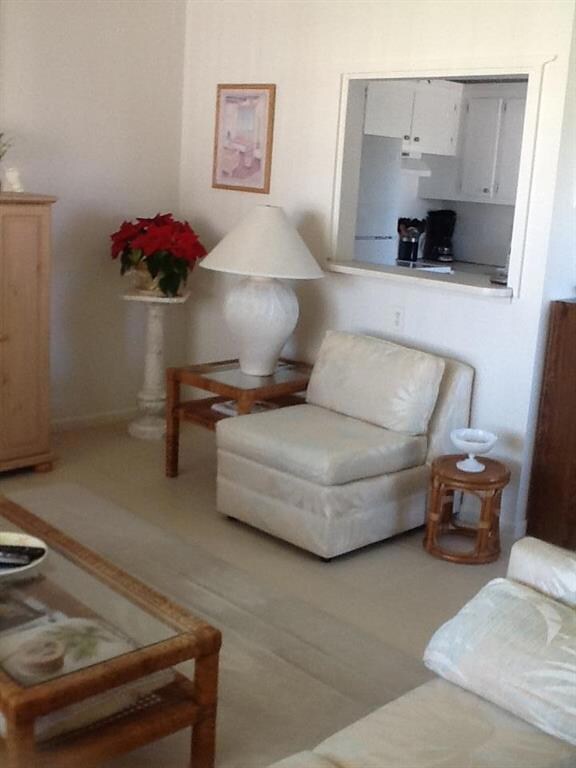 65 Coventry C, West Palm Beach, FL 33417 - photo 2