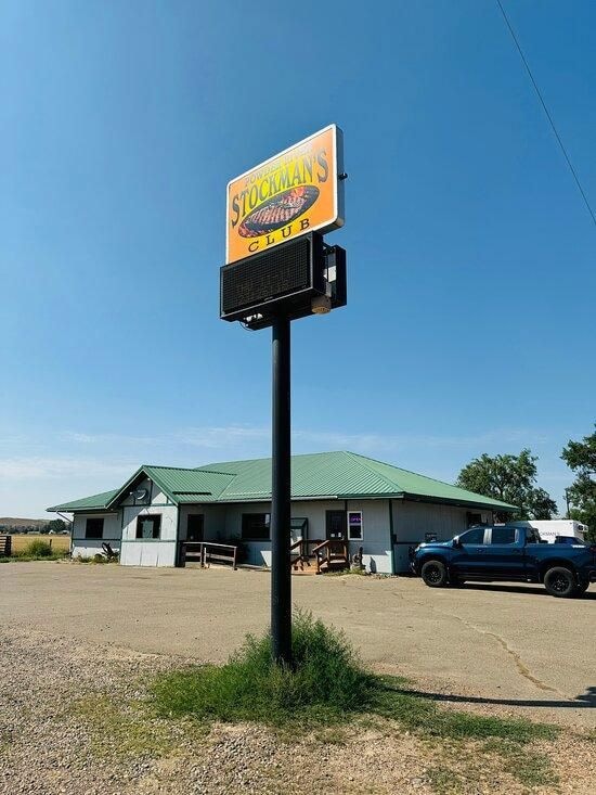 721 Park Ave, Broadus, MT 59317 - photo 2