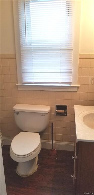 412 24th St, Niagara Falls, NY 14303 - photo 2