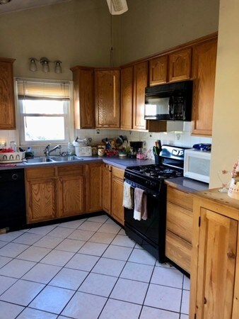 23 Loring St, Brockton, MA 02302 - photo 4