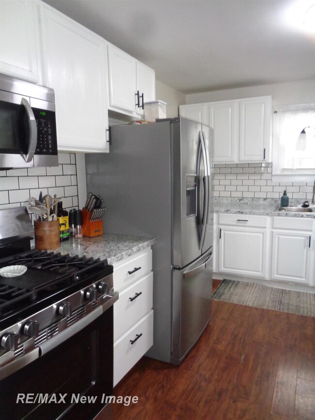 4224 Pineport Rd, Bridgeport, MI 48722 - photo 5