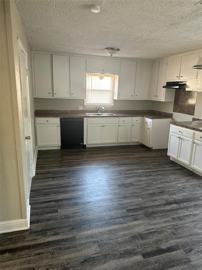 509 Sandell Dr, Fort Worth, TX 76108 - photo 7