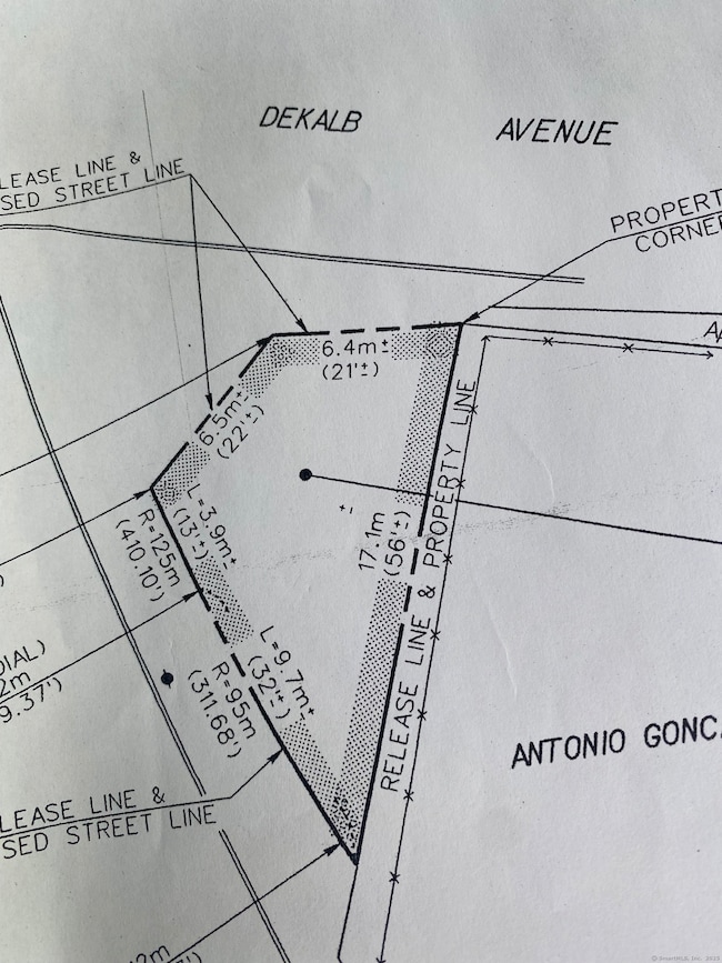 520 Seaview Ave, Bridgeport, CT 06607 - photo 3