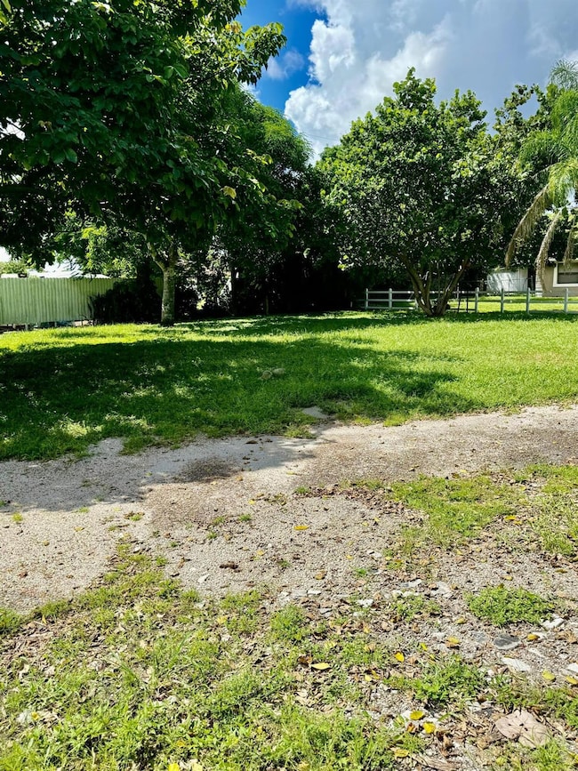 1250 Royal Palm Ave, West Palm Beach, FL 33406 - photo 6