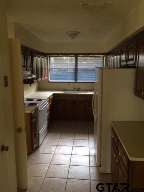 328 Dartmouth Dr, Tyler, TX 75701 - photo 6