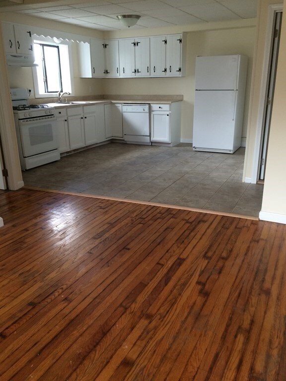 68 Blossom Rd, Westport, MA 02790 - photo 5