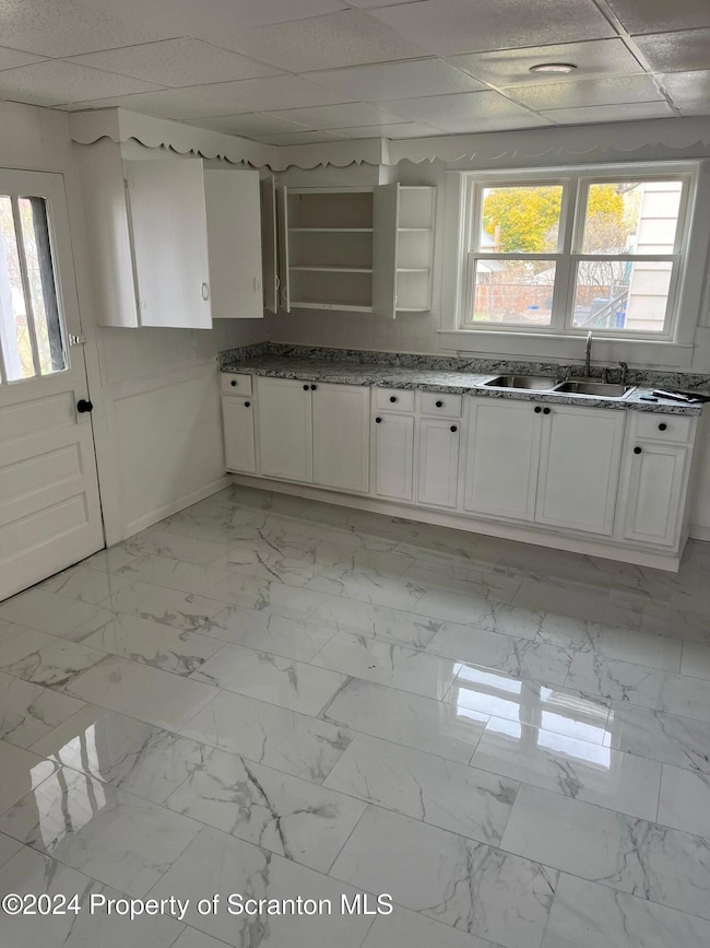 258 Main St unit 3, Dupont, PA 18641 - photo 2