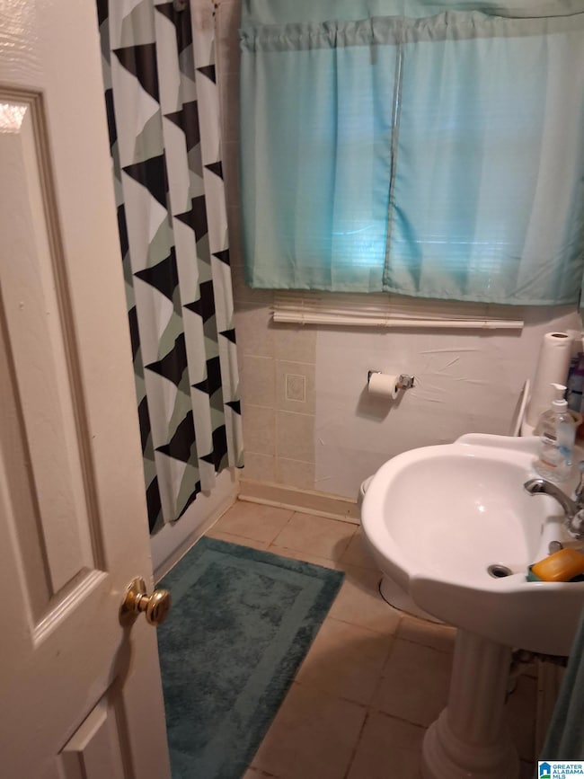 1240 Rayfield Dr, Birmingham, AL 35228 - photo 5