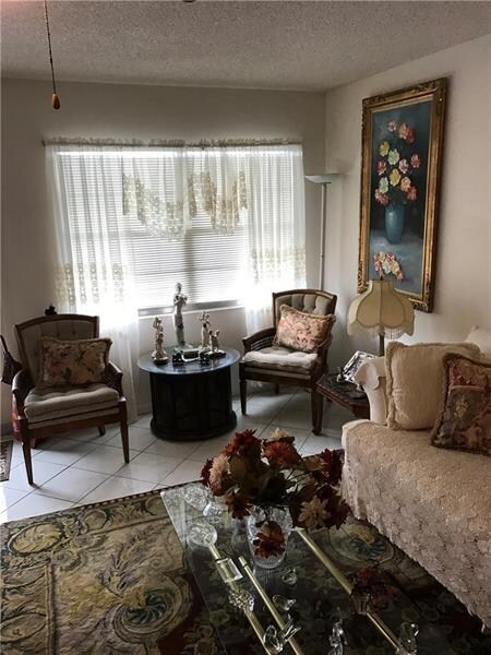 4015 Oakridge A unit 4015, Deerfield Beach, FL 33442 - photo 3