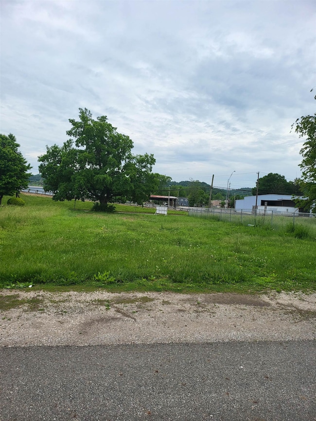 1716 Adams Ave, Huntington, WV 25704 - photo 3