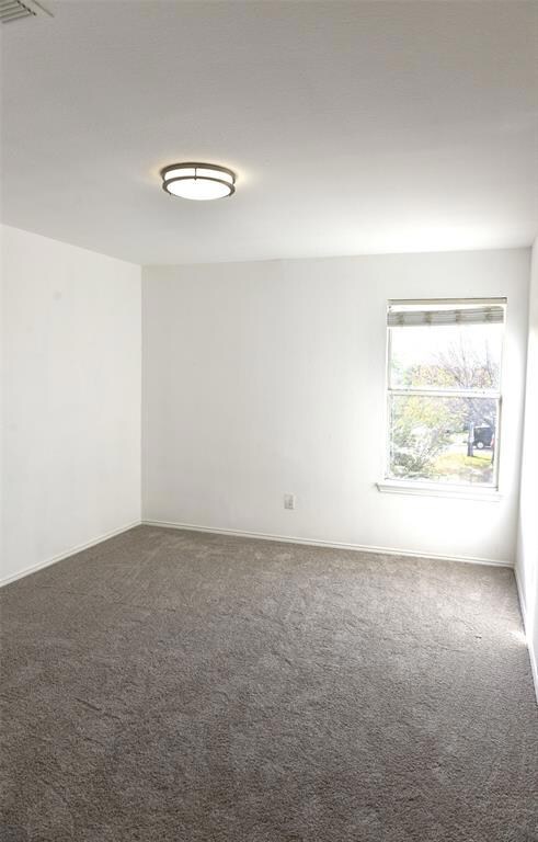 1301 Eagle Wing Ln, Denton, TX 76210 - photo 2