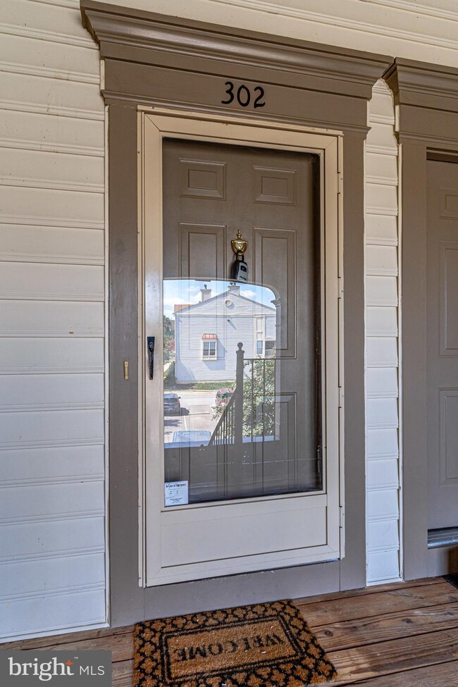 9266 Cardinal Forest Ln unit 9266D, Lorton, VA 22079 - photo 3