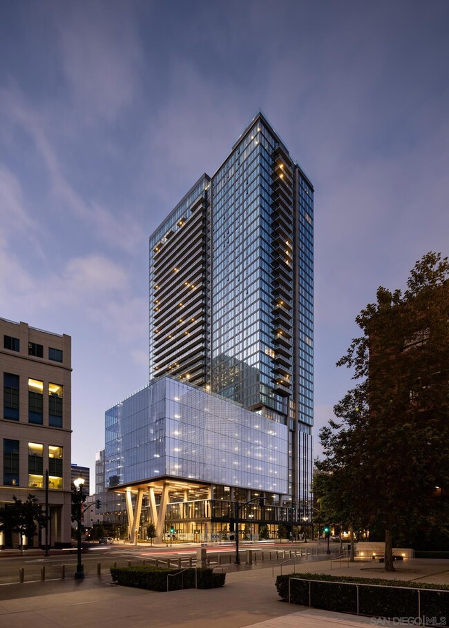 1011 Union St unit 3506, San Diego, CA 92101 - photo 2