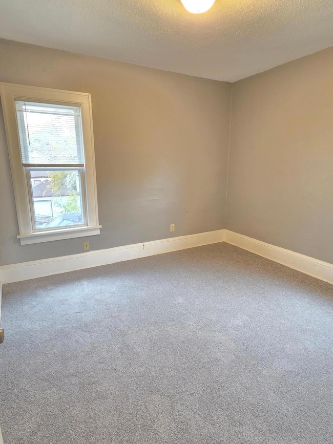 1411 Upton Ave N, Minneapolis, MN 55411 - photo 4