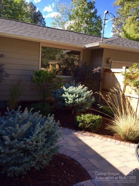 667 NE 11th St, Bend, OR 97701 - photo 7