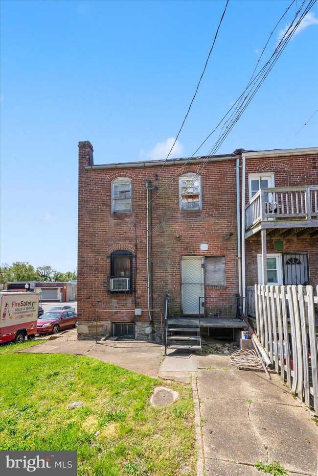 5401 Park Heights Ave, Baltimore, MD 21215 - photo 7