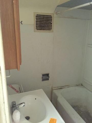 592 E Whittier St, Columbus, OH 43206 - photo 3