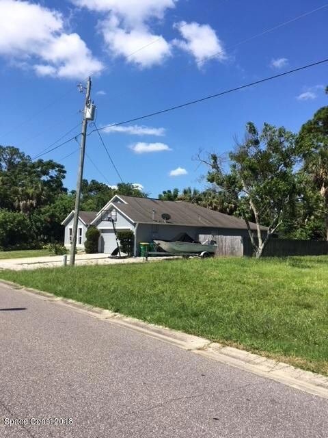 468 Arabella - Property to South