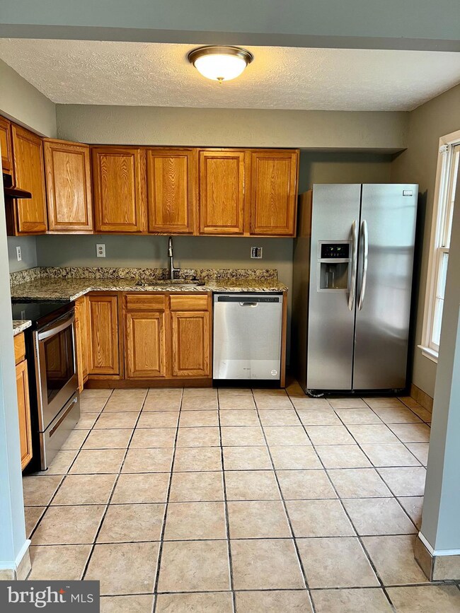 11419 Cosca Park Place, Clinton, MD 20735 - photo 4