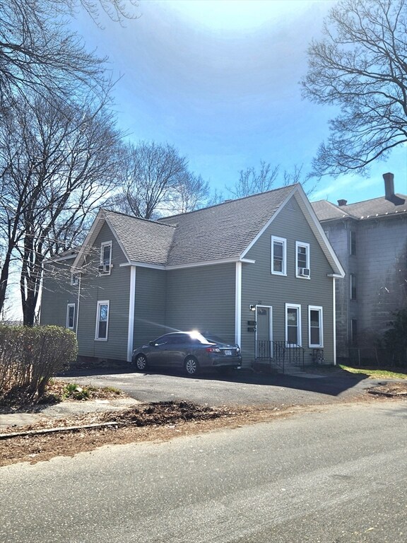 37 Richards St, Worcester, MA 01603 - photo 4