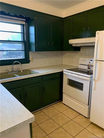 1745 Shady Ln, Newton, NC 28658 - photo 3