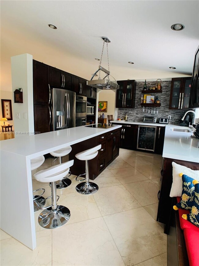 11284 NW 66th St, Doral, FL 33178 - photo 7