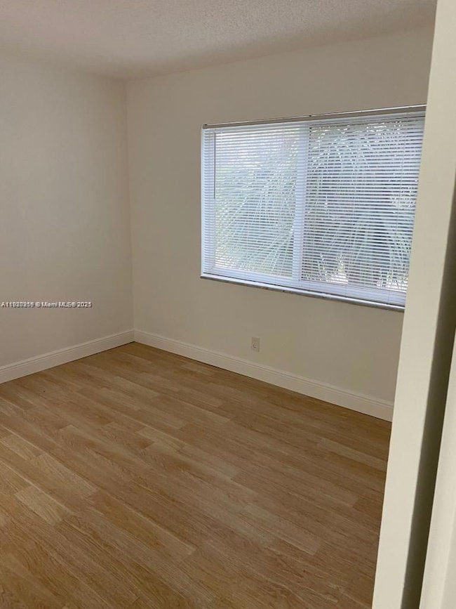 1638 Embassy Dr unit 312, West Palm Beach, FL 33401 - photo 7