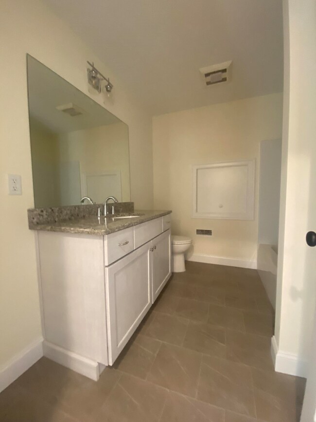 0 Banfield Rd unit 14 4881300, Portsmouth, NH 03801 - photo 6