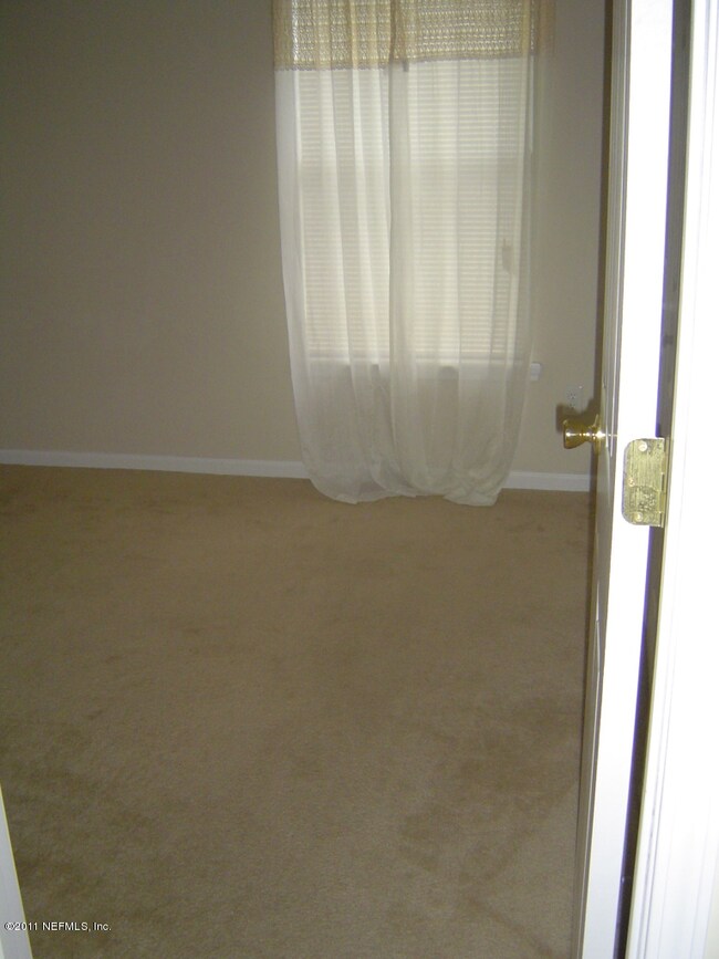 3920 Fouraker Rd, Jacksonville, FL 32210 - photo 4