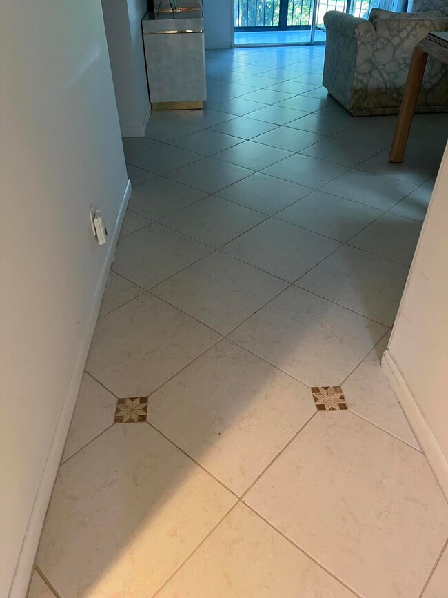 7281 Amberly Ln unit 207, Delray Beach, FL 33446 - photo 6