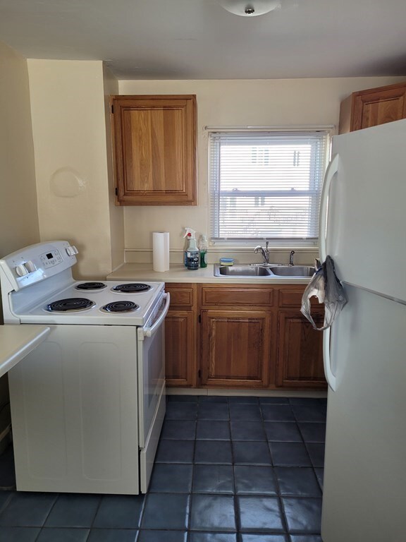 34 Oliver St unit A, Milford, MA 01757 - photo 3