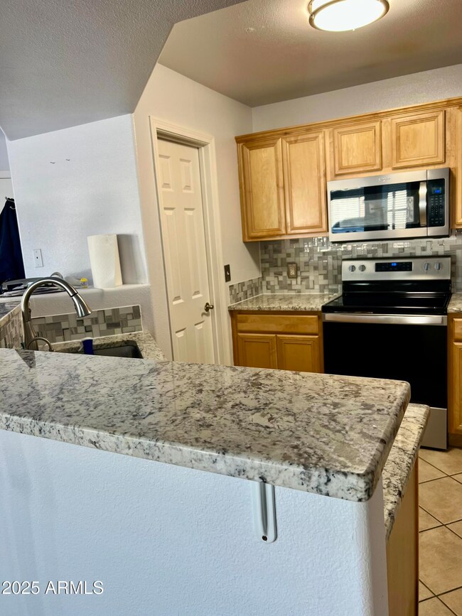 17017 N 12th St unit 1081, Phoenix, AZ 85022 - photo 6