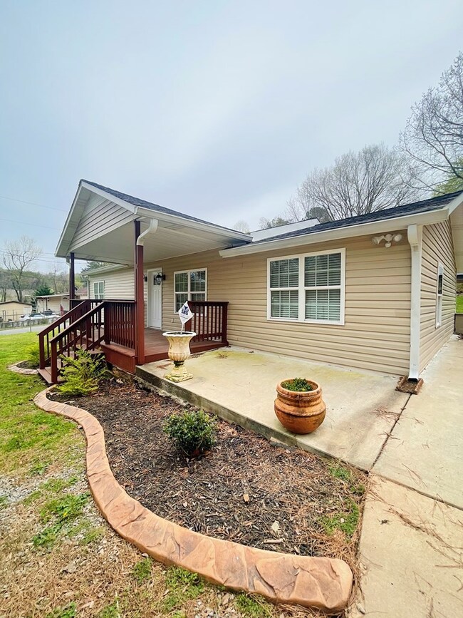 543 Brock Dr NW, Dalton, GA 30720 - photo 6