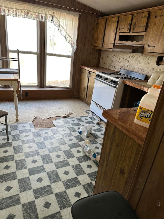 167 Mcquown Rd, Punxsutawney, PA 15767 - photo 4