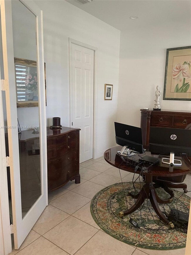 3320 NW 84th Way unit 3320, Pembroke Pines, FL 33024 - photo 3