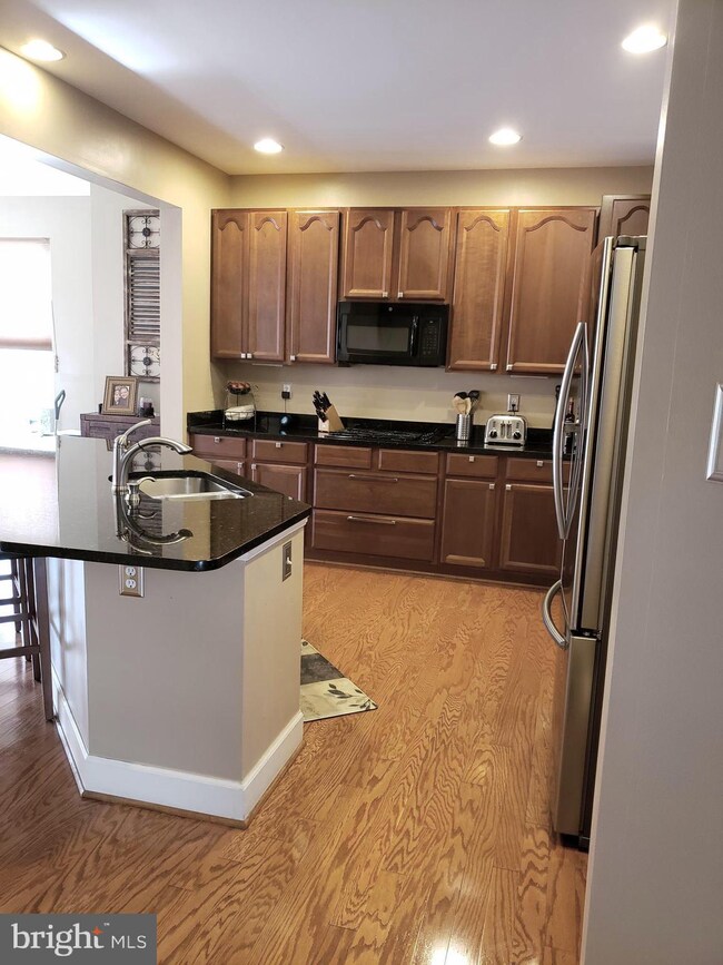 5512 Overlook Cir, White Marsh, MD 21162 - photo 7