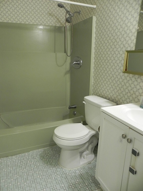 318 Codman Hill Rd unit 33E, Boxborough, MA 01719 - photo 6