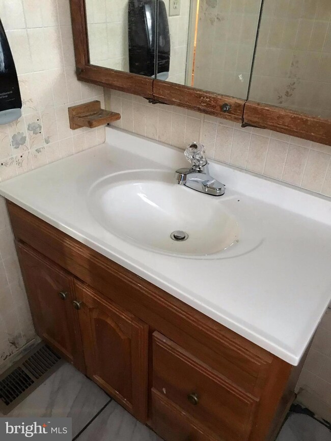 6503 Baltimore Ave, Dundalk, MD 21222 - photo 6