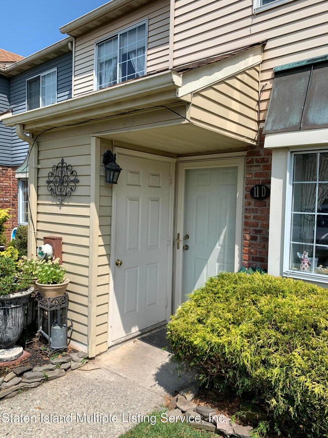 11 D Revere Ln, Staten Island, NY 10306 - photo 3